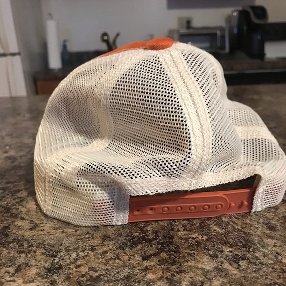 Ruby Redbird Hat - Picture 2 of 2